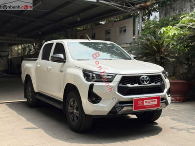 Xe Toyota Hilux 2.4L 4x2 AT 2024
