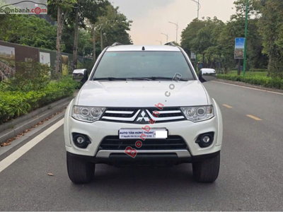 Xe Mitsubishi Pajero Sport G 4x4 AT 2015