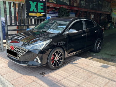 Hyundai Accent model 2022 số tự động màu đen