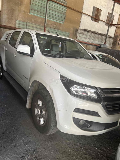 Chevrolet Colorado Trắng