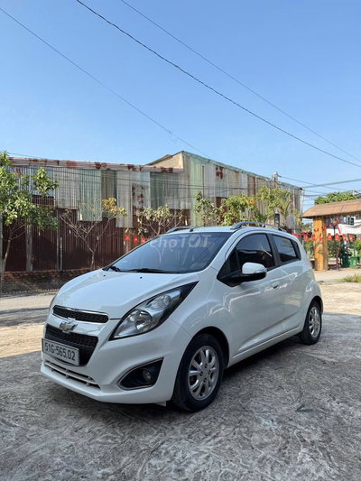 Chevrolet Spark 2015 Trắng Tự động