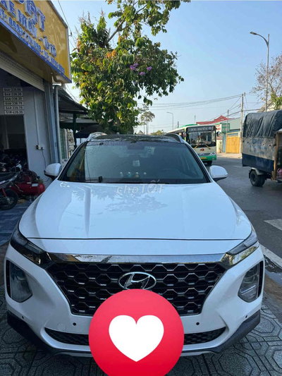 Hyundai Santa Fe 2019 Trắng 22476 km