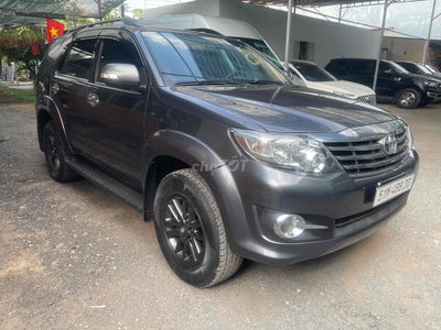 Toyota Fortuner 2016 1 cầu Xám