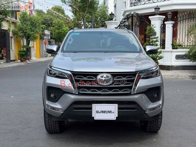 Xe Toyota Fortuner 2.4L 4x2 AT 2022