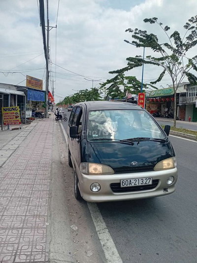 Daihatsu HD 7 chỗ Xăng Xanh