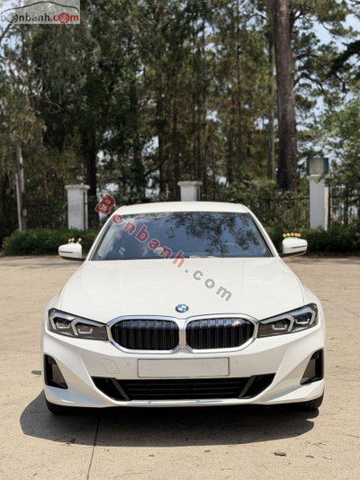 Xe BMW 3 Series 320i Sport Line 2024