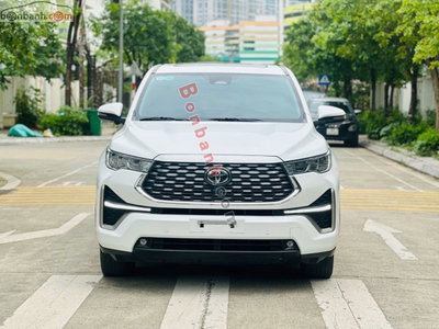 Xe Toyota Innova Cross HEV 2.0 CVT 2023
