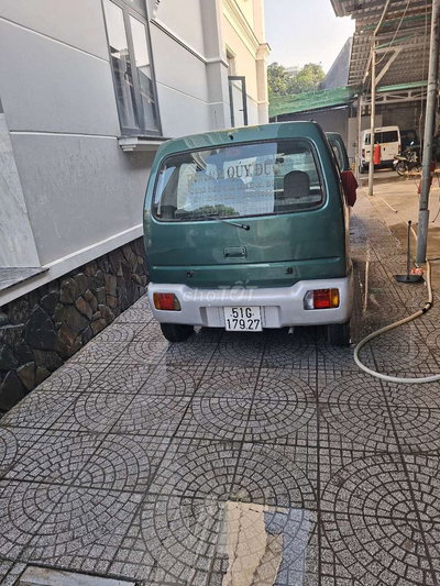 Suzuki 4 chỗ màu Xanh lá