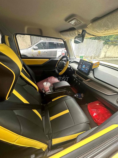Xe điện VinFast VF 3 2024 Vàng