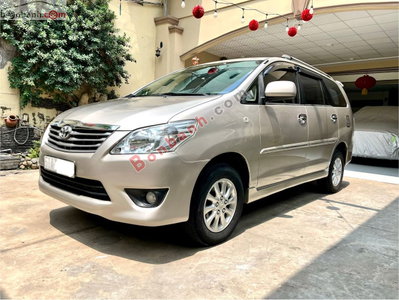 Xe Toyota Innova 2.0G 2013