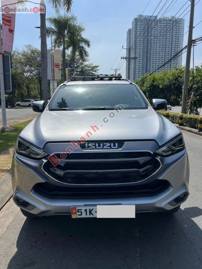 Xe Isuzu MU-X 2024