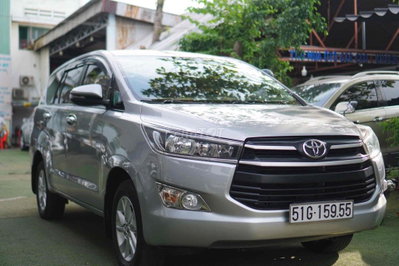Toyota Innova 2018 Số sàn Bạc