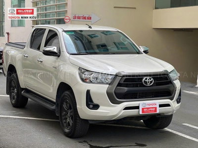 Toyota Hilux 2021 2.4AT 4x2 Trắng
