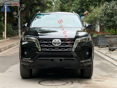 Xe Toyota Fortuner 2.4G 4x2 AT 2021