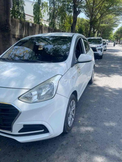 Hyundai i10 2018 Trắng 318568 km