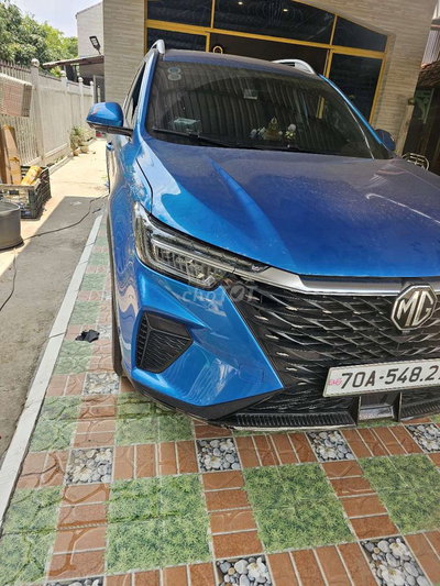 MG RX5 màu Xanh