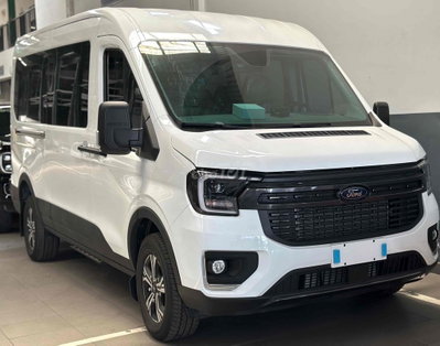 XE 16 CHỖ TRANSIT 2025