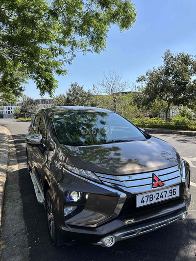 Mitsubishi Xpander 7 chỗ Nâu