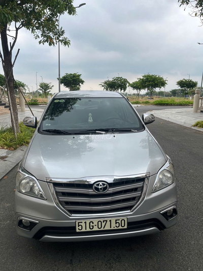 Toyota Innova G 2014 Bạc