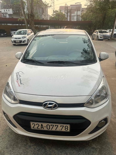 Hyundai i10 2014 Trắng 5 chỗ
