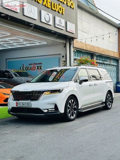 Xe Kia Carnival Signature 2.2D 2022