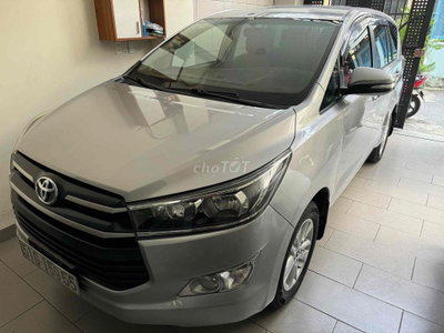 Toyota Innova 2018 2.0E Bạc