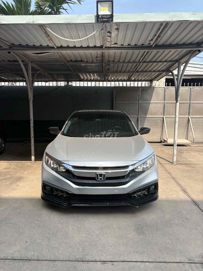 Honda Civic 2019 1.8E Bạc 73.000 km
