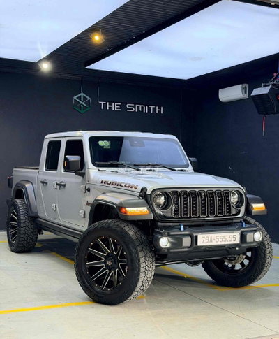 Jeep ghladito Rubicon 2022 Bạc 22000 km