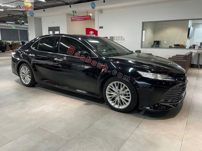 Xe Toyota Camry 2.5Q 2020