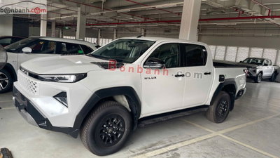 Xe Toyota Hilux Pro 2.8L 4x2 AT 2026