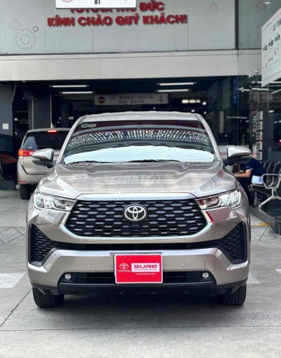Toyota Innova Cross 2.0V 2025