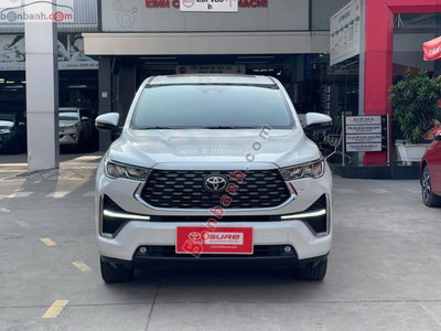 Xe Toyota Innova Cross HEV 2.0 CVT 2024