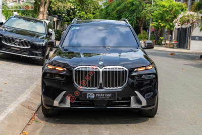 Xe BMW X7 xDrive40i 2022