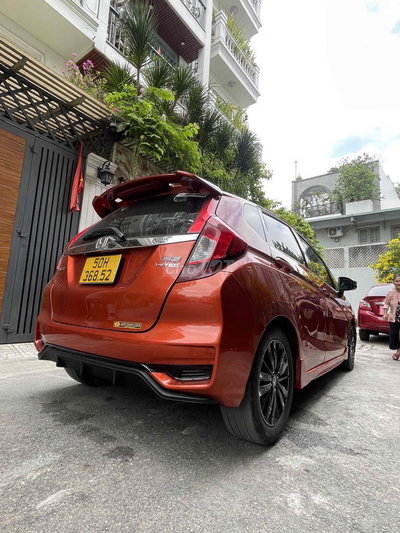 Honda Jazz màu Cam
