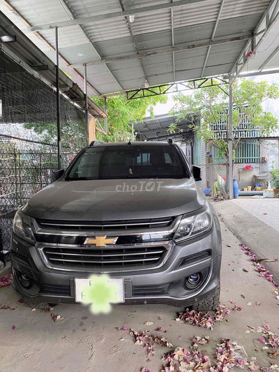 Chevrolet Colorado 2.5 Hai cầu Xám