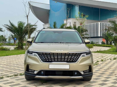 Kia Carnival 2023 Signature Vàng cát