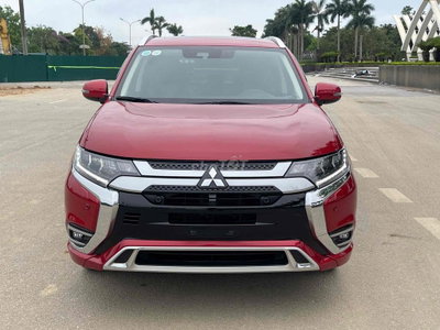 CẦN BÁN MITSHUBISHI OLANDER 2.0 PREMIUM MODEL 2023
