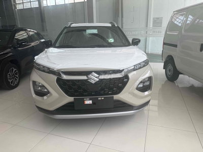 Suzuki Fronx 2025 bảng plus cao cấp giảm cực mạnh