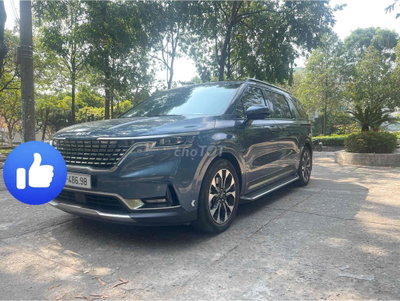 Kia Carnival Signature 7 chỗ Xanh