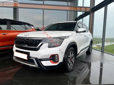Xe Kia Seltos Luxury 1.6 AT 2023