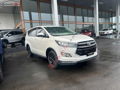 Xe Toyota Innova 2.0 Venturer 2020