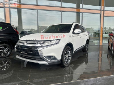 Xe Mitsubishi Outlander 2.0 CVT 2018