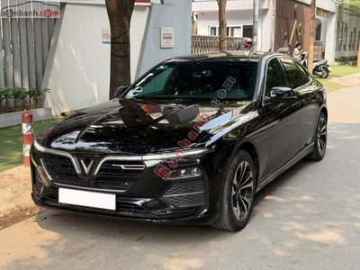 Xe VinFast Lux A 2.0 Plus 2.0 AT 2020