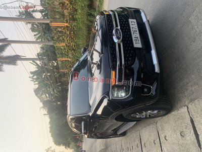 Xe Ford Everest Ambiente 2.0L 4x2 AT 2024