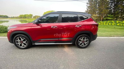 Kia Seltos premium 1.4 AT 2021 chính chủ xe lướt