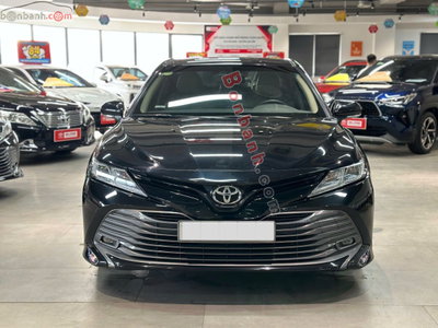 Xe Toyota Camry 2.0G 2020