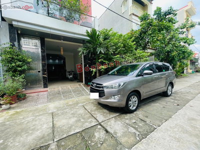 Xe Toyota Innova 2.0E 2019