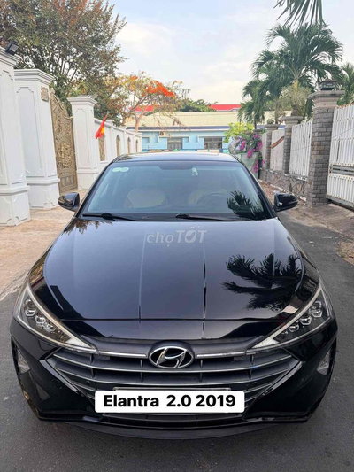 Hyundai Elantra 2019 2.0 Đen 71243 km 1 chủ