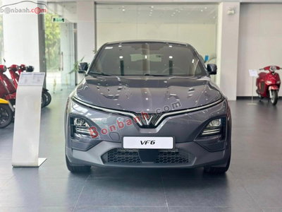 Xe VinFast VF6 Eco 2026