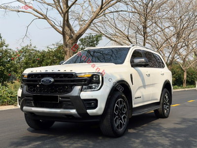 Xe Ford Everest Titanium Plus 2.0L 4x4 AT 2024